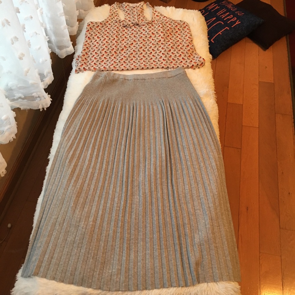 Michael Kors Pleated Skirt, Beautiful and Elegant